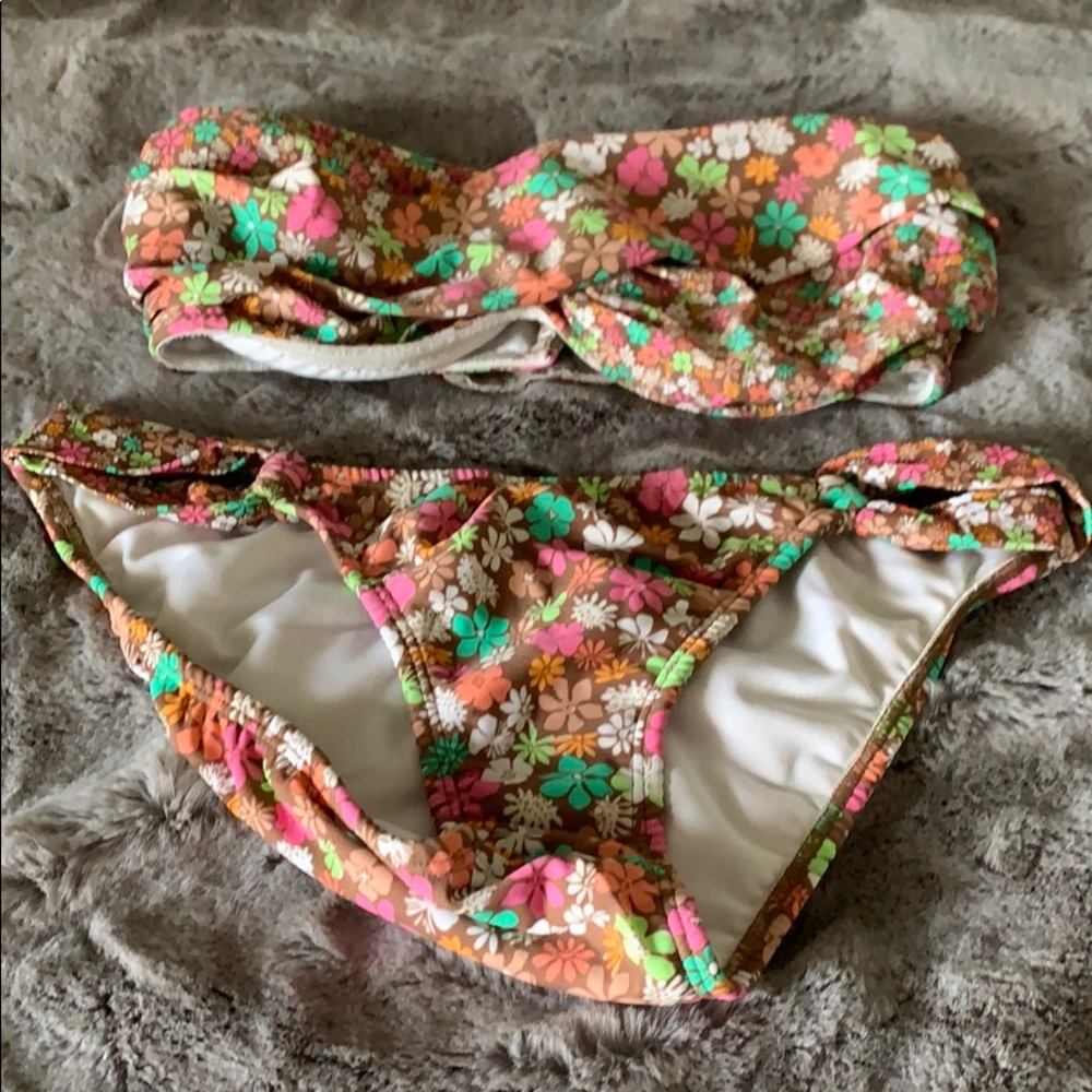 Shoshanna Bandeau 👙